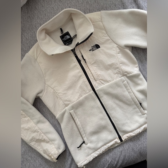 The North Face Jackets & Blazers - North Face Ivory Fleece Jacket